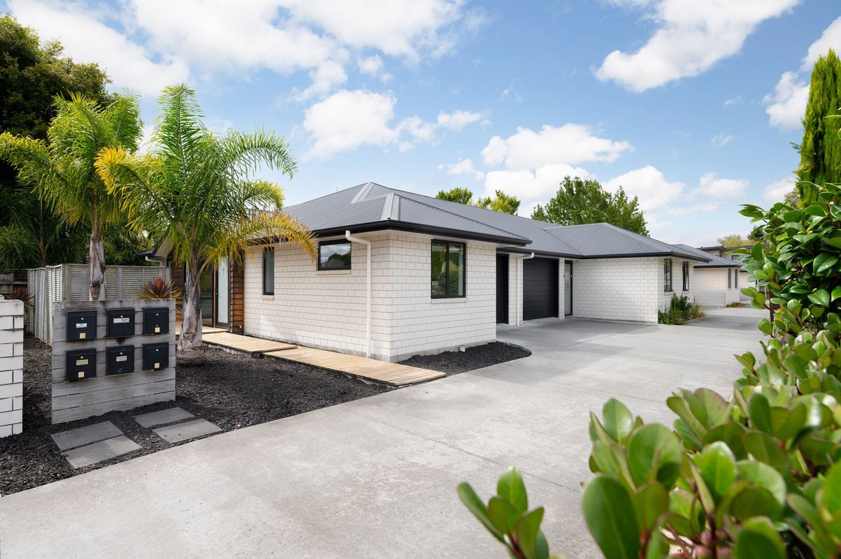 1/60 Boundary Road, Claudelands, Hamilton - Carousel 11