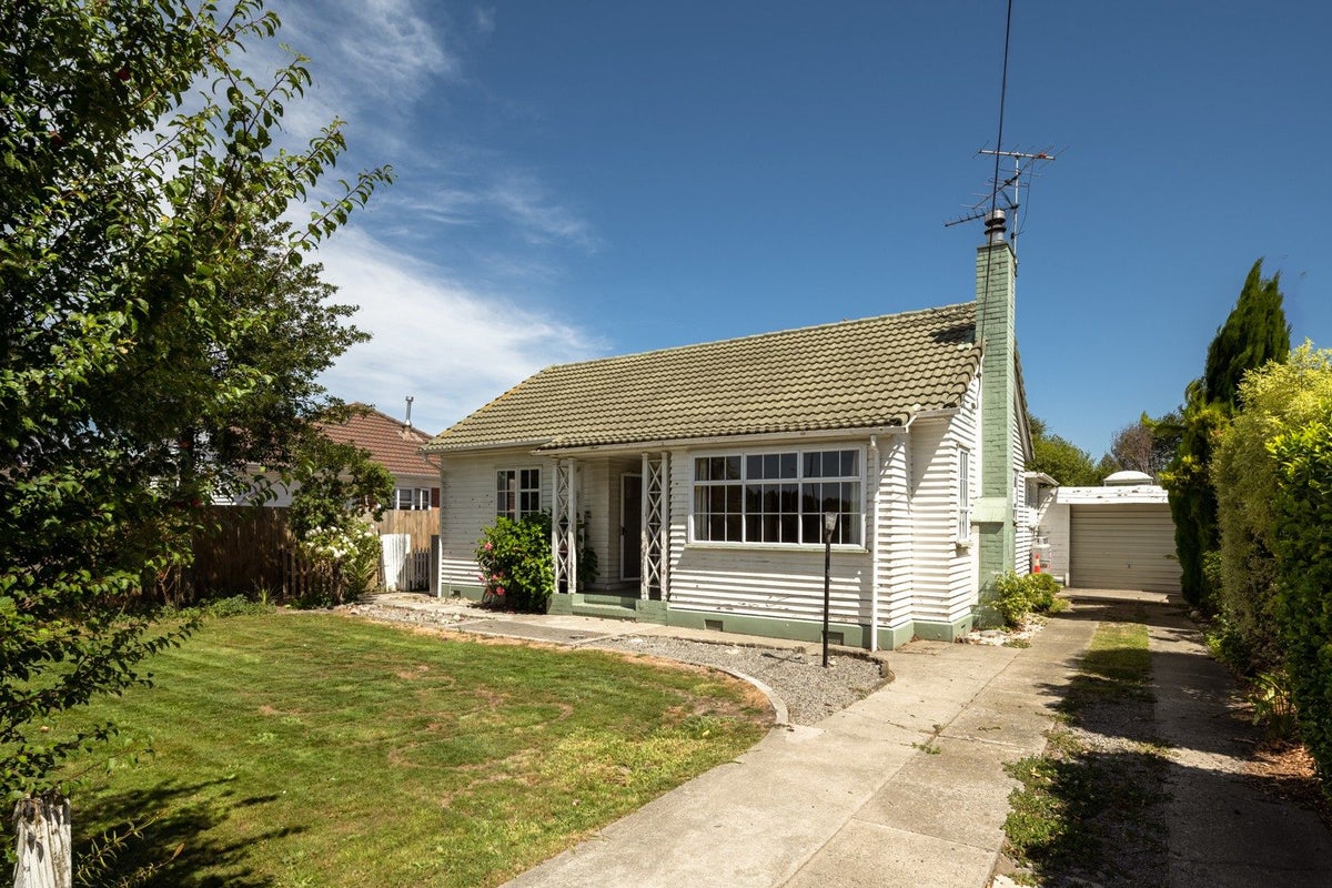 11 Lansdowne Street, Mayfield, Blenheim - Carousel 1