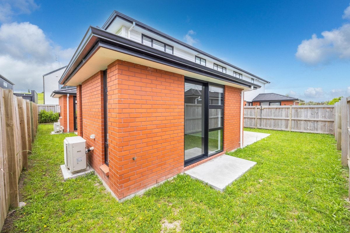 2/57 Waireka Road, Rototuna North, Hamilton - Carousel 2