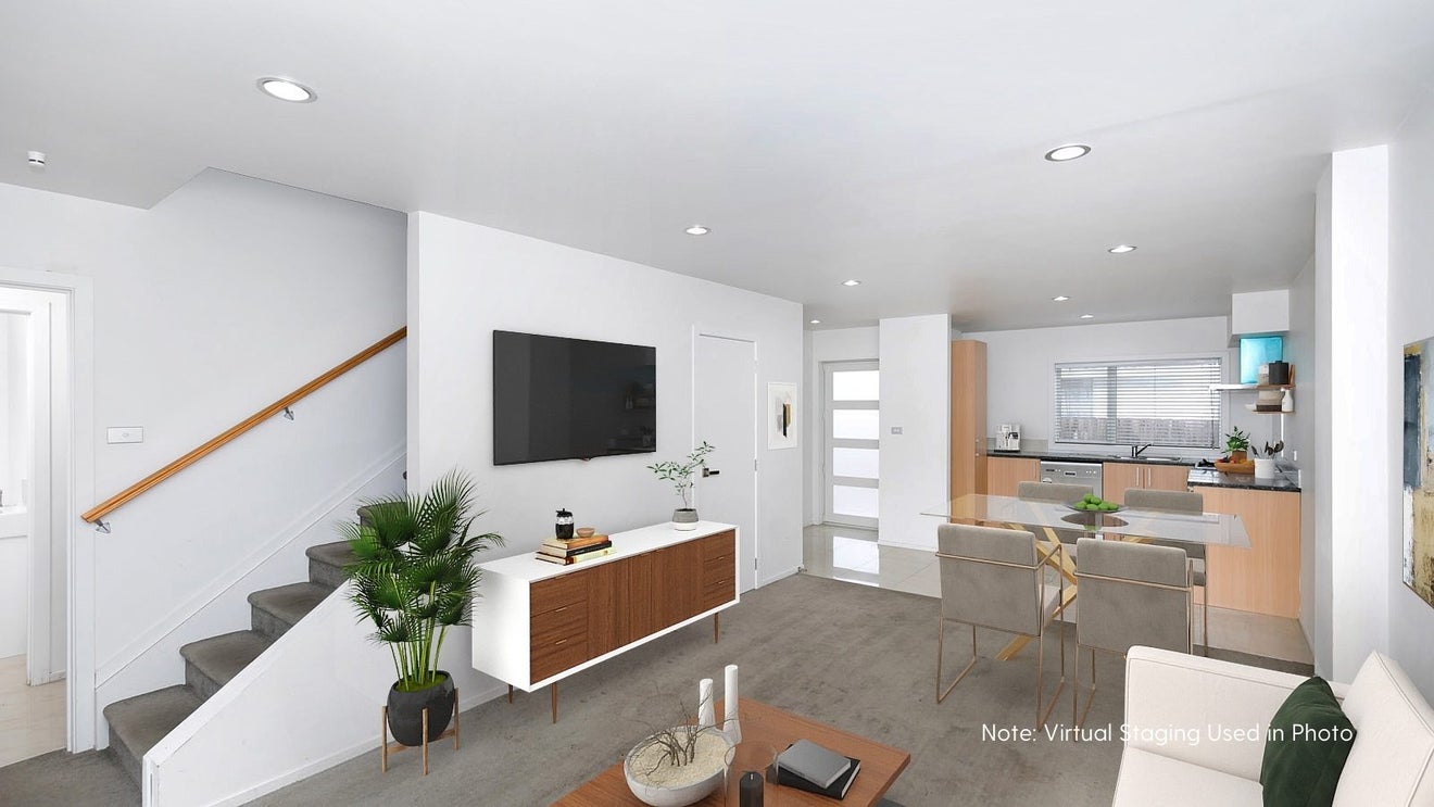 2/61 York Street, Hamilton East, Hamilton - Carousel 2