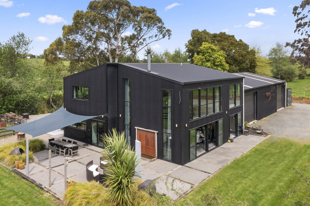 80 Hall Road, Peacocke, Hamilton - Carousel 1