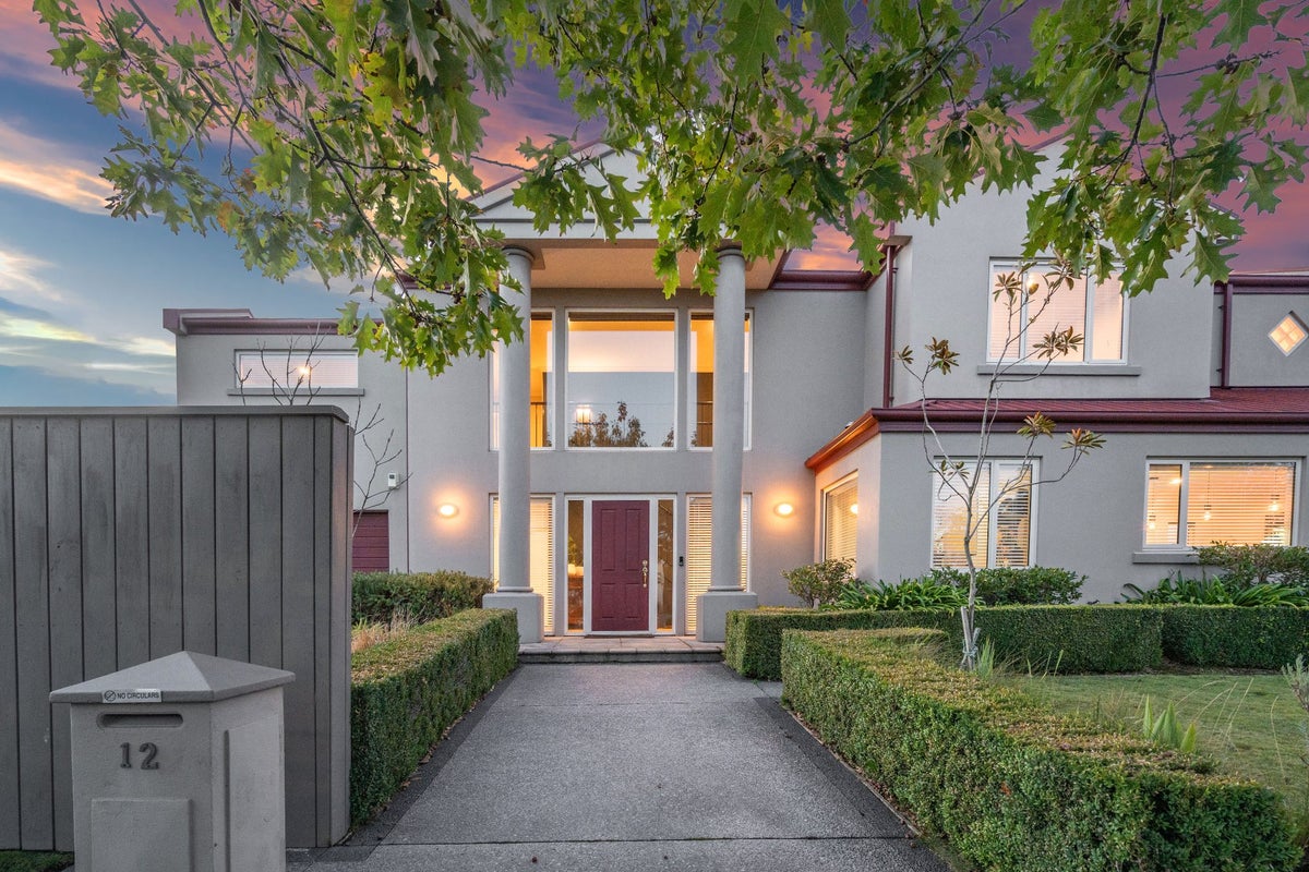 12 Annaby Drive, Northwood, Christchurch - Carousel 2
