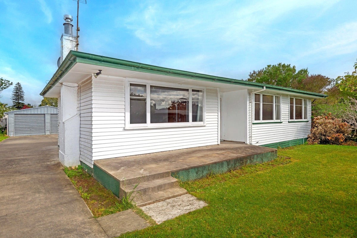 12 Cobham Place, Te Hapara, Gisborne - Carousel 1