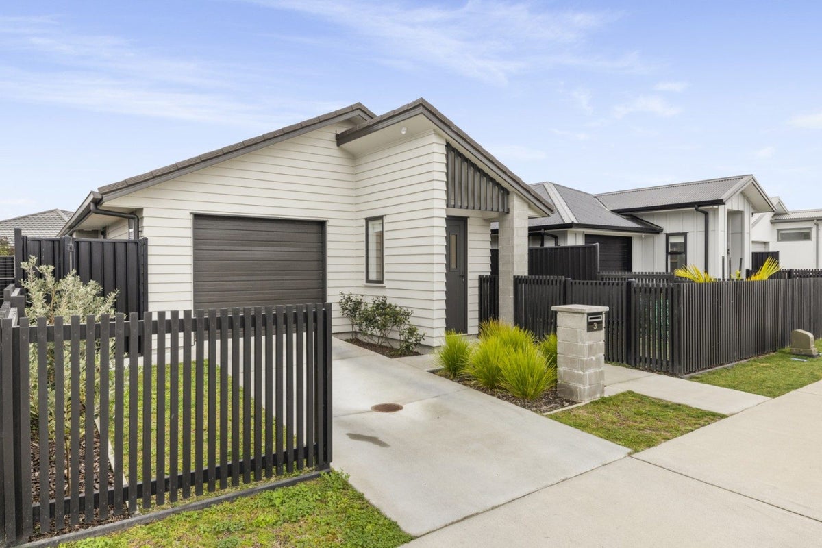 3 Greenwich Street, Papamoa - Carousel 2