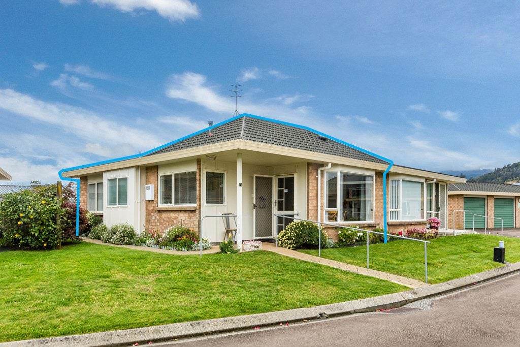 17/17 JOHN ST, TRENTHAM, UPPER HUTT - Carousel 2