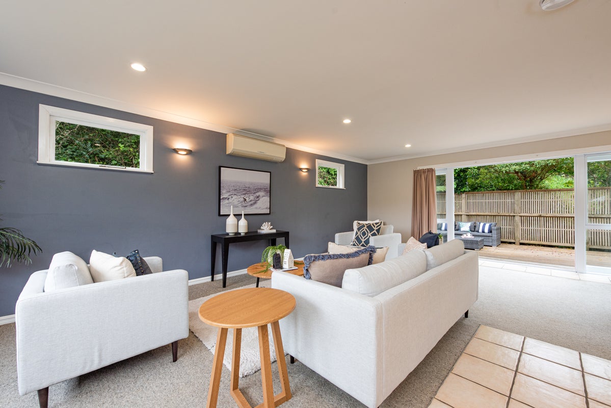 171 Parkvale Road, Karori, Wellington - Carousel 2