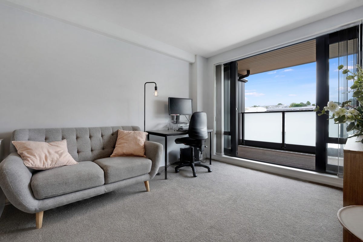 1L/250 Richmond Road, Grey Lynn, Auckland - Carousel 2