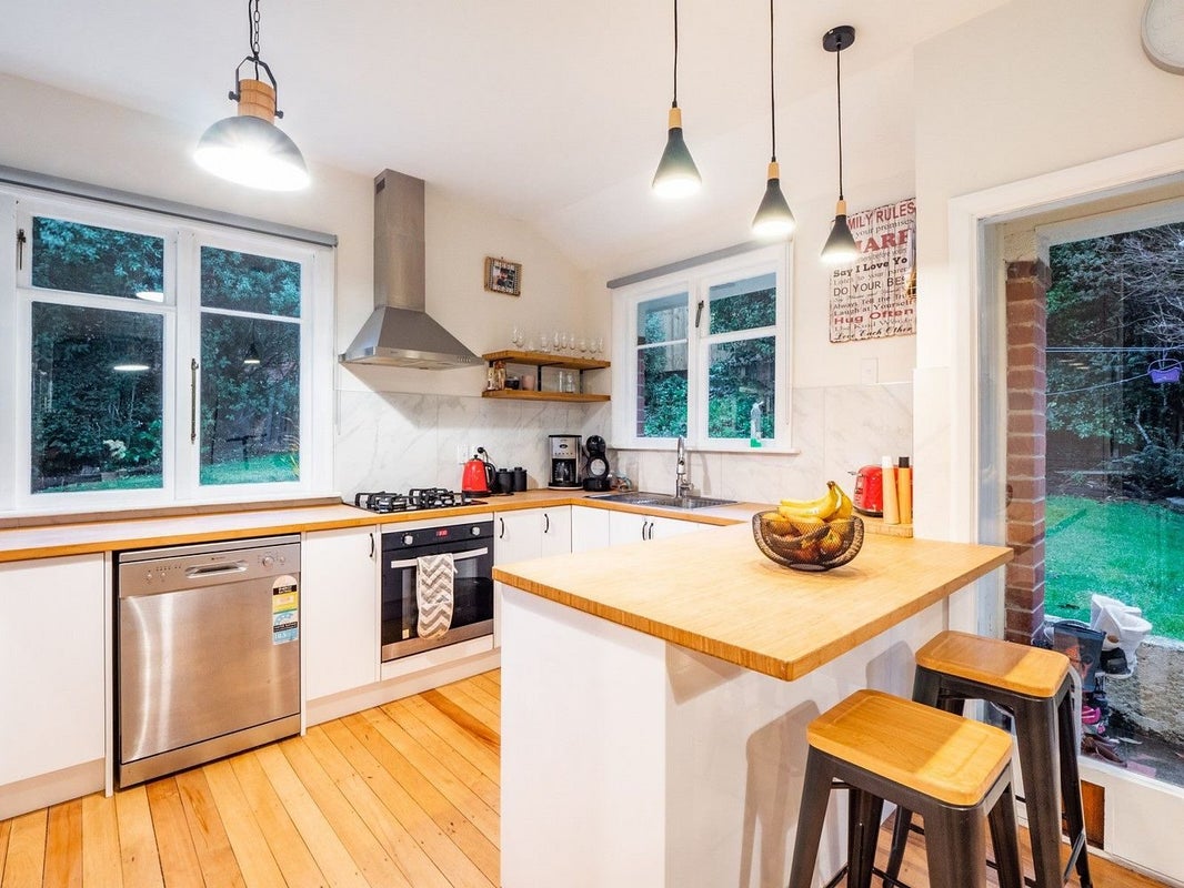 30 Northview Crescent, Belleknowes, Dunedin - Carousel 2