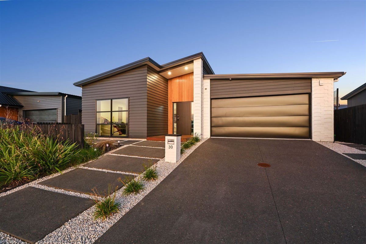 30 Athier Avenue, Chartwell, Hamilton - Carousel 26
