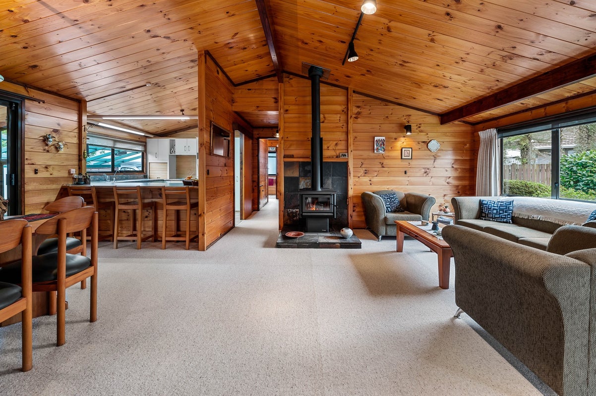 5 Hodgkins Street, Pukehangi, Rotorua - Carousel 2