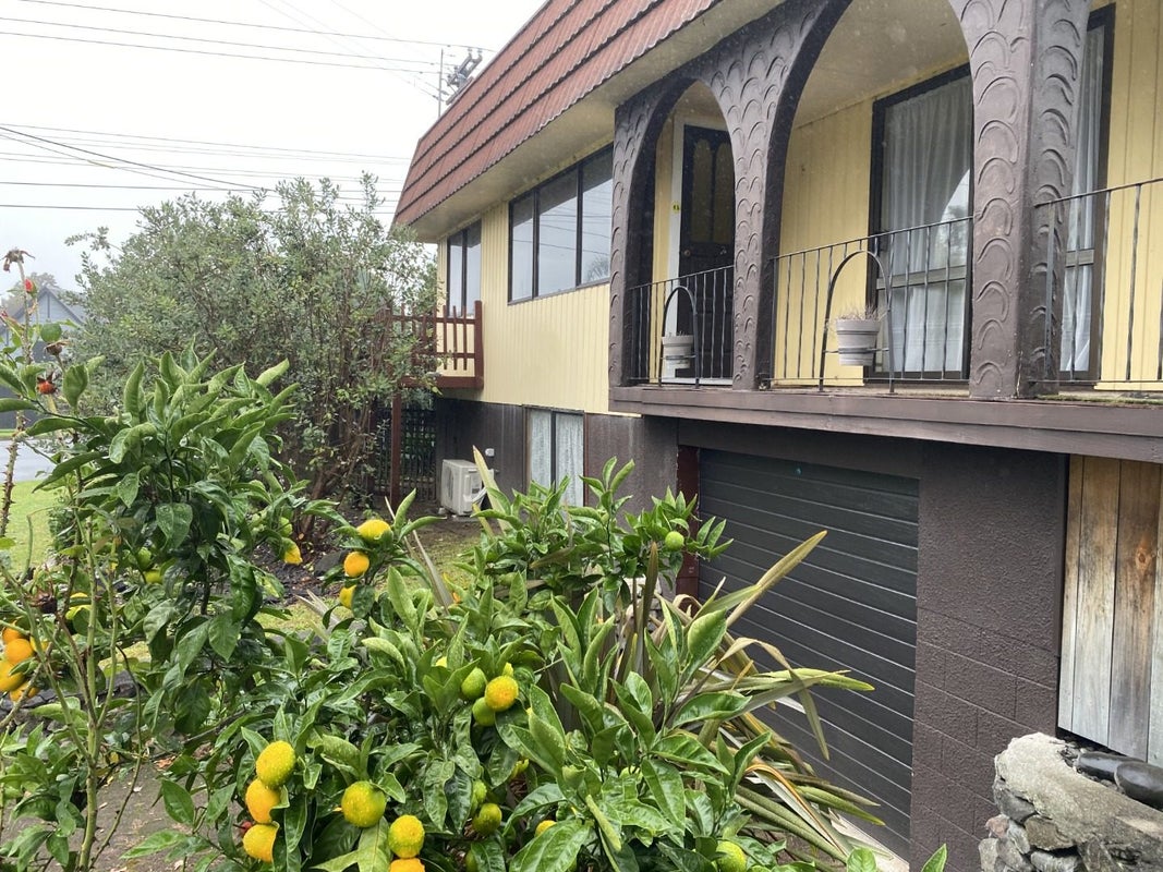 2 Lynwood Place, Brookfield, Tauranga - Carousel 1