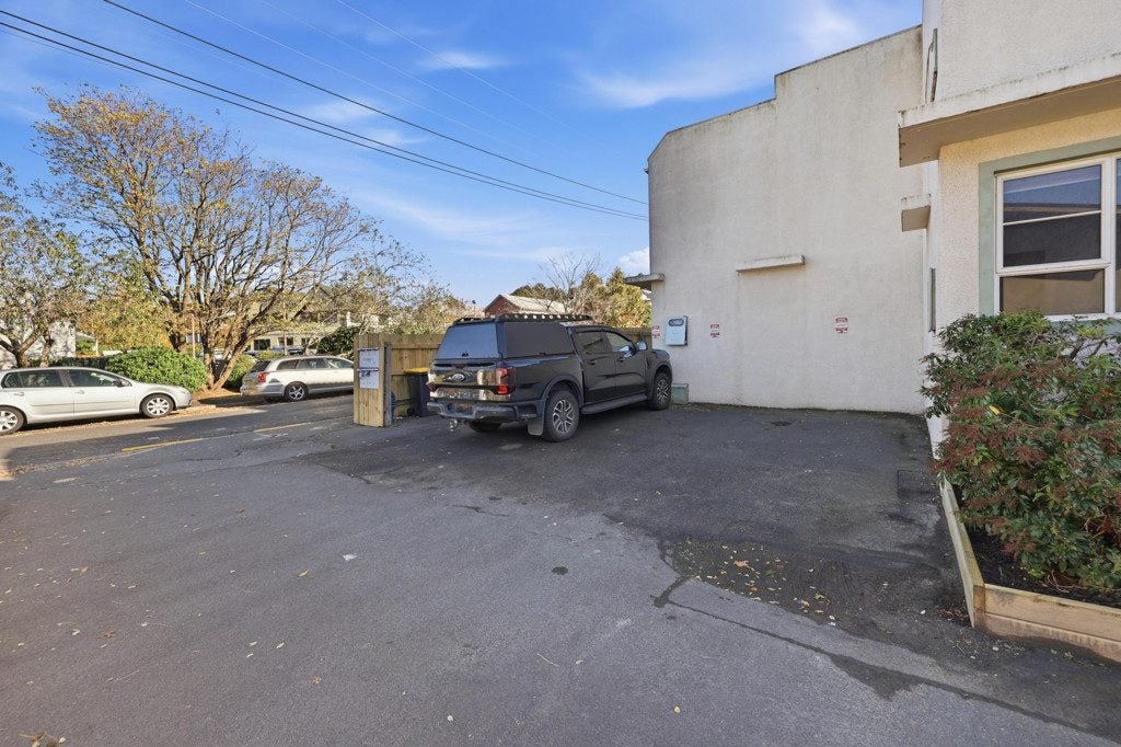 14D Gladstone Road, North East Valley, Dunedin - Carousel 20