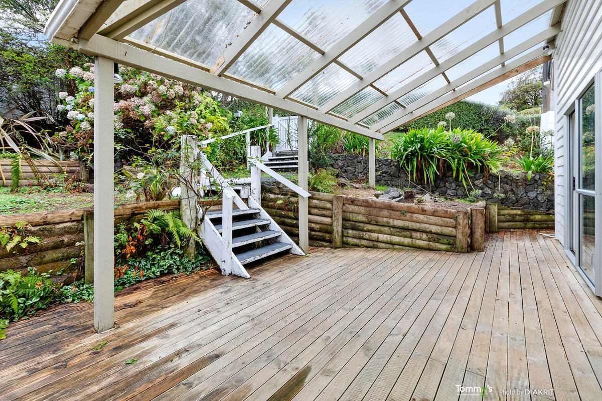 1/127 Campbell Street, Karori, Wellington - Carousel 2