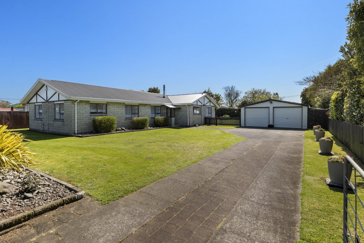 17 Atkinson Street, Normanby, Hawera - Carousel 1