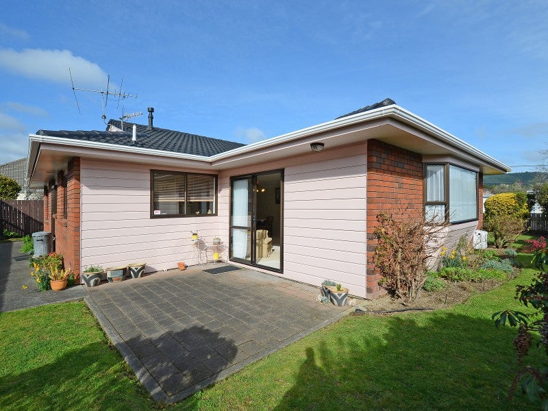 1A Hood Avenue, Heretaunga, Upper Hutt - Carousel 19