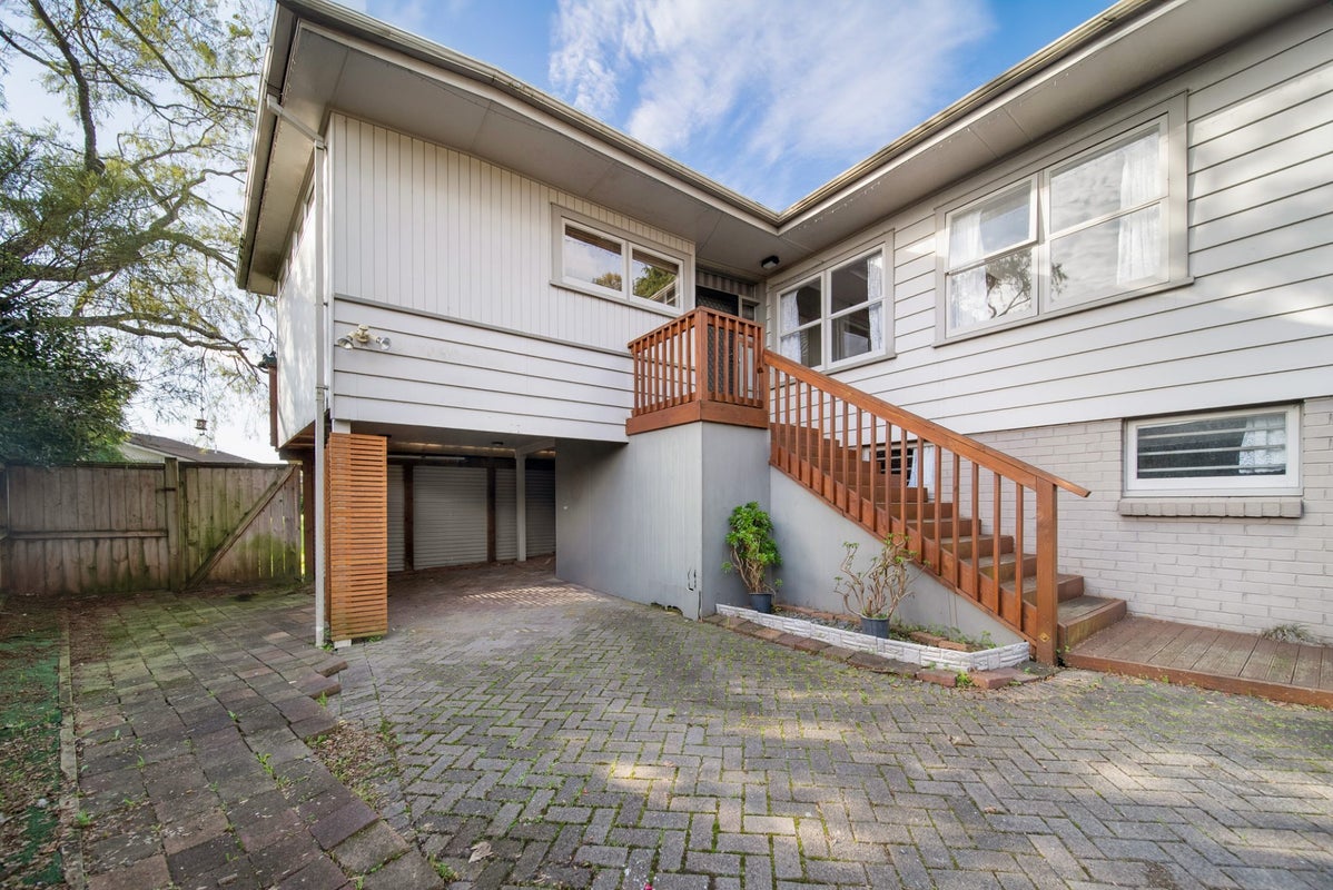 16 Red Hill Road, Red Hill, Papakura, Auckland - Carousel 2