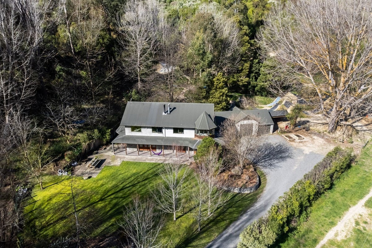 169 Bowenvale Avenue, Cashmere, Christchurch - Carousel 2