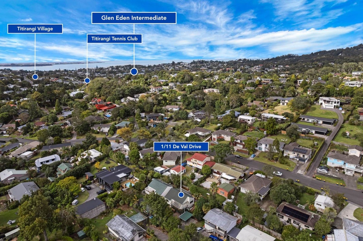 1/11 De Val Drive, Titirangi, Auckland - Carousel 29