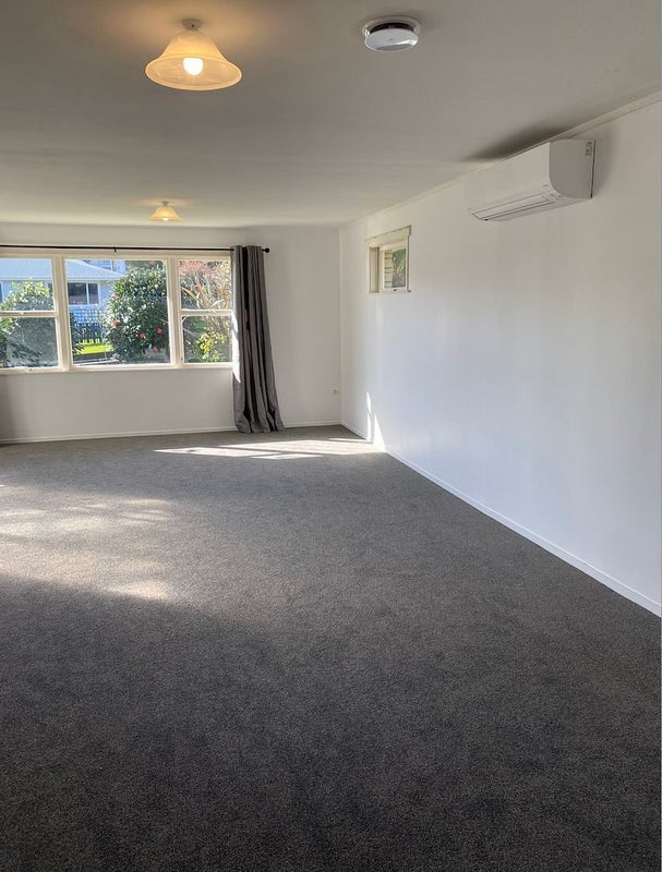 6 Crombie Street, Bellevue, Tauranga - Carousel 2