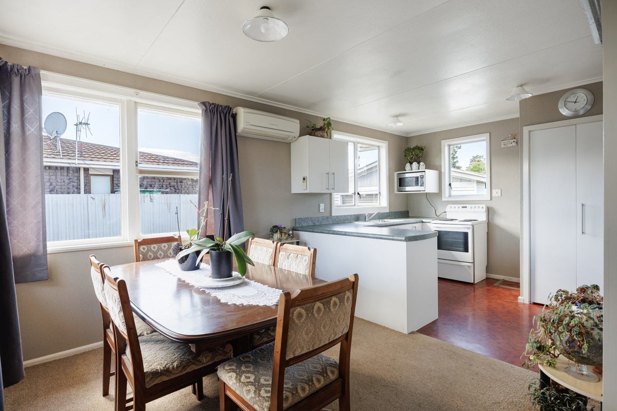 22 Trent Street, Taradale, Napier, Hawke's Bay - Carousel 2