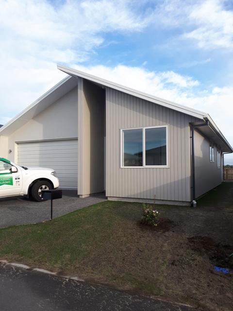 3 Parkside Mews, Papamoa, Papamoa - Carousel 1