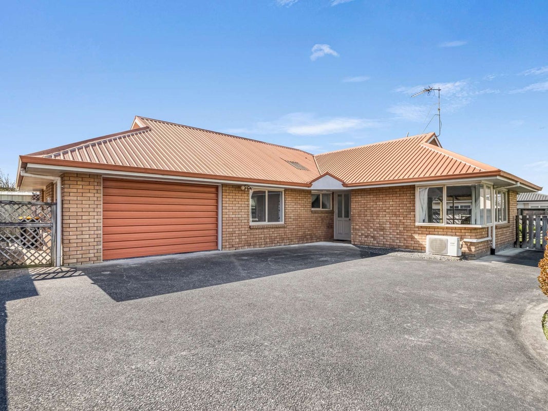 330 Young Street, Te Awamutu, Waipa, Waikato - Carousel 1