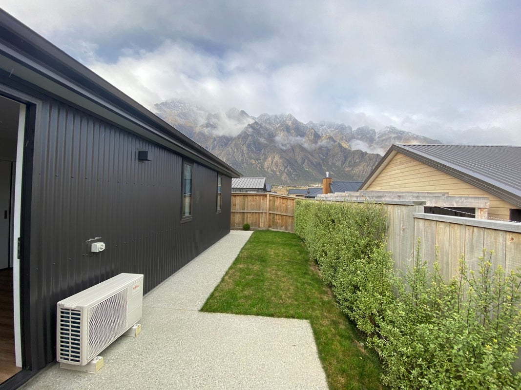69 Jack Hanley Drive, Jacks Point, Queenstown - Carousel 9