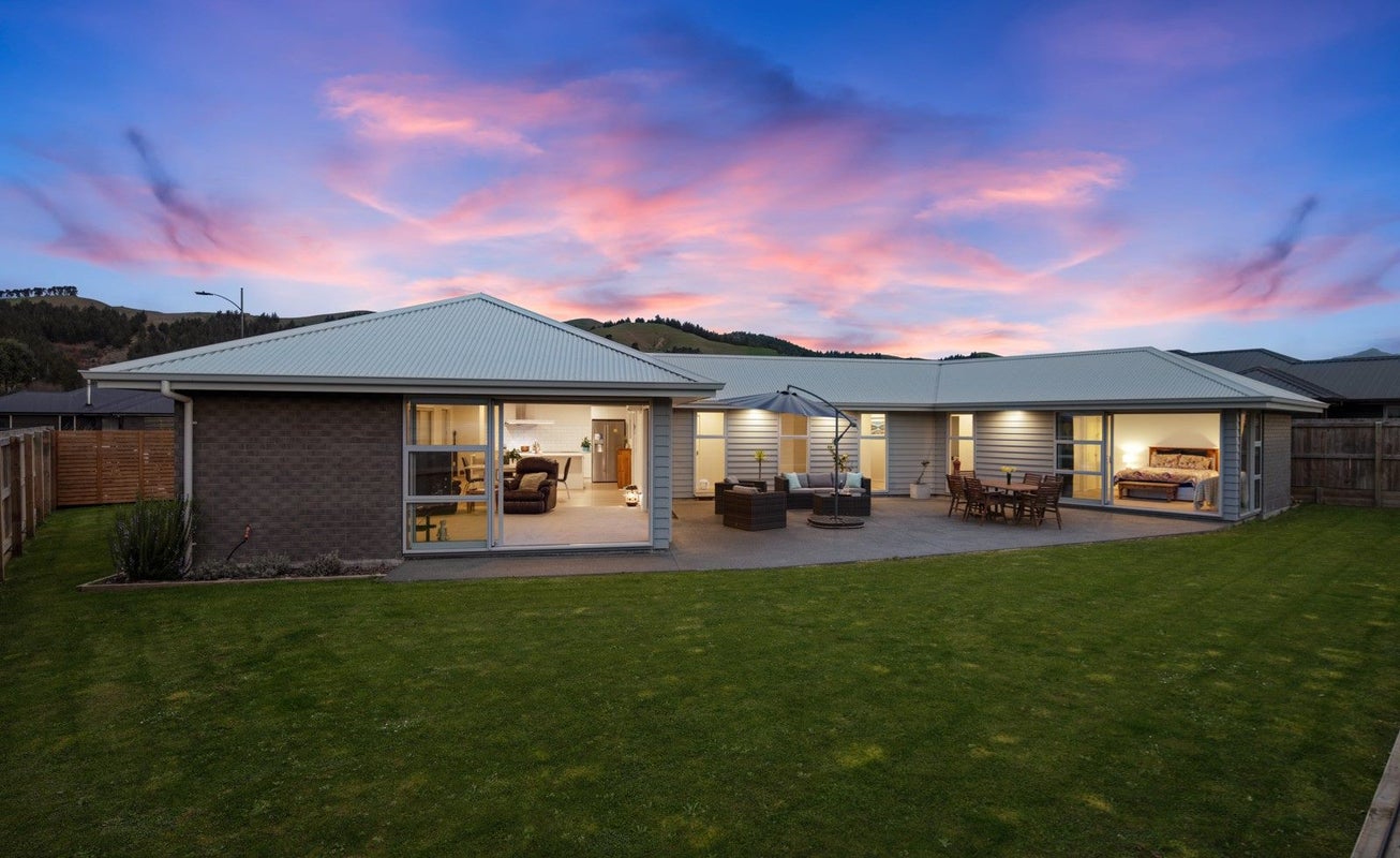 14 McNabb Place, Witherlea, Blenheim - Carousel 1