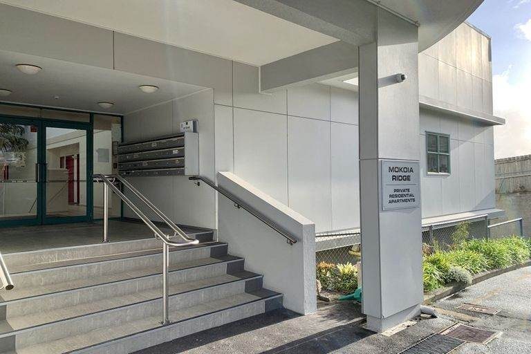 1J/68 Mokoia Road, Birkenhead, Auckland - Carousel 2