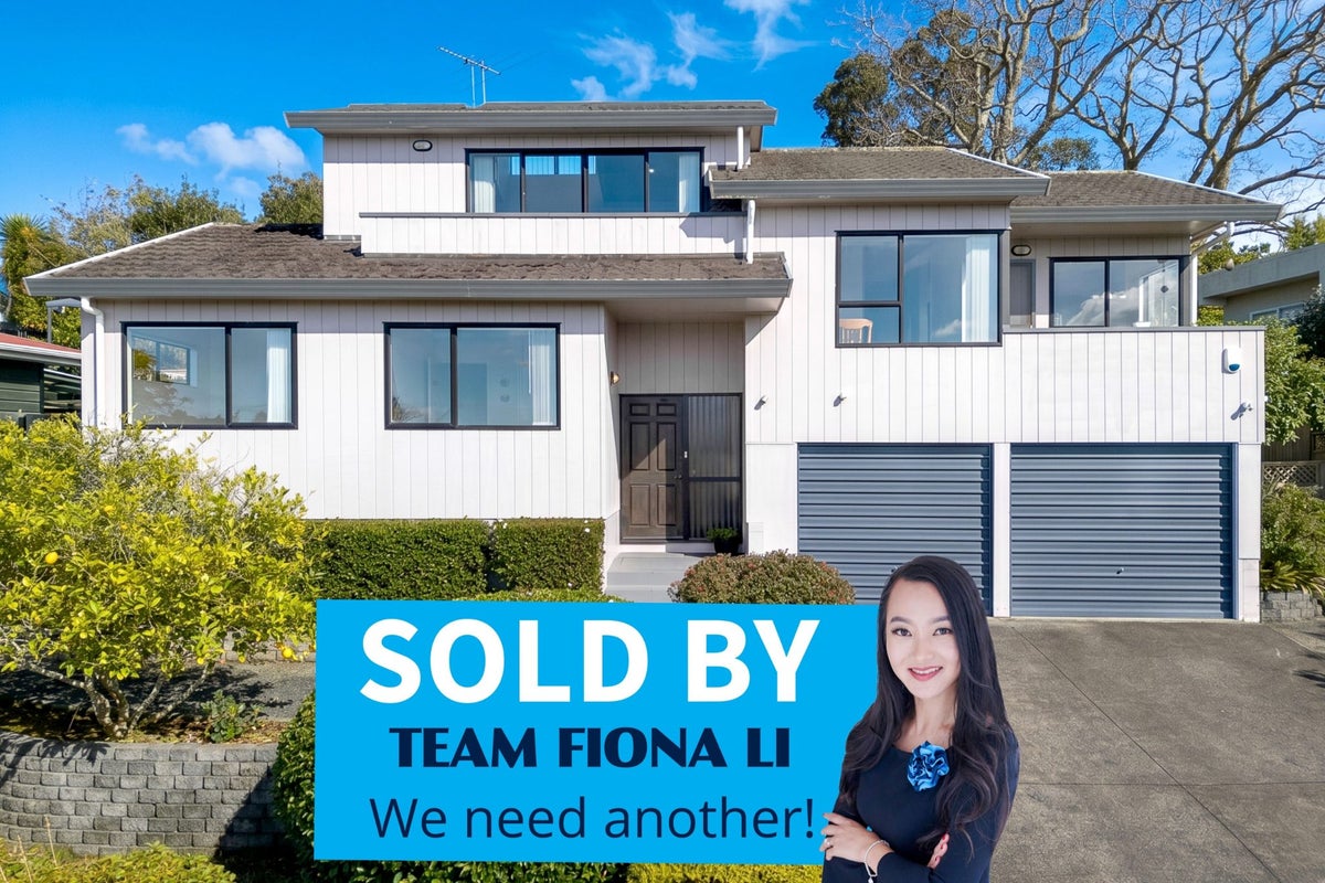 112 West Harbour Drive, West Harbour, Auckland - Carousel 1