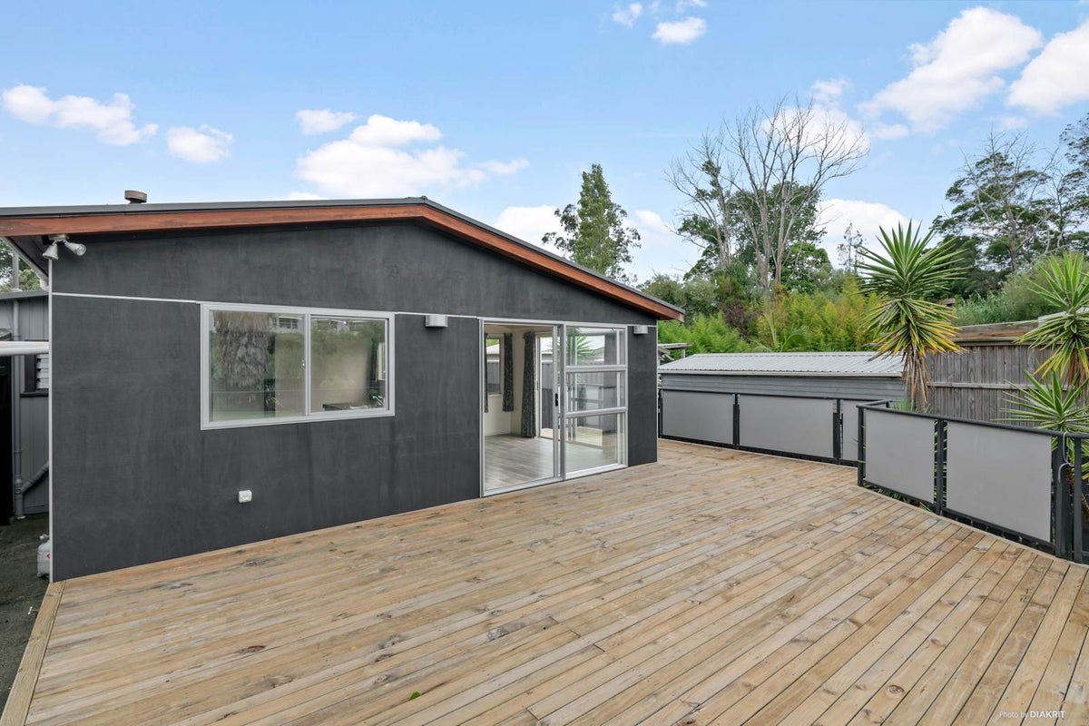27 Rata Road, Stanmore Bay, Whangaparaoa - Carousel 2
