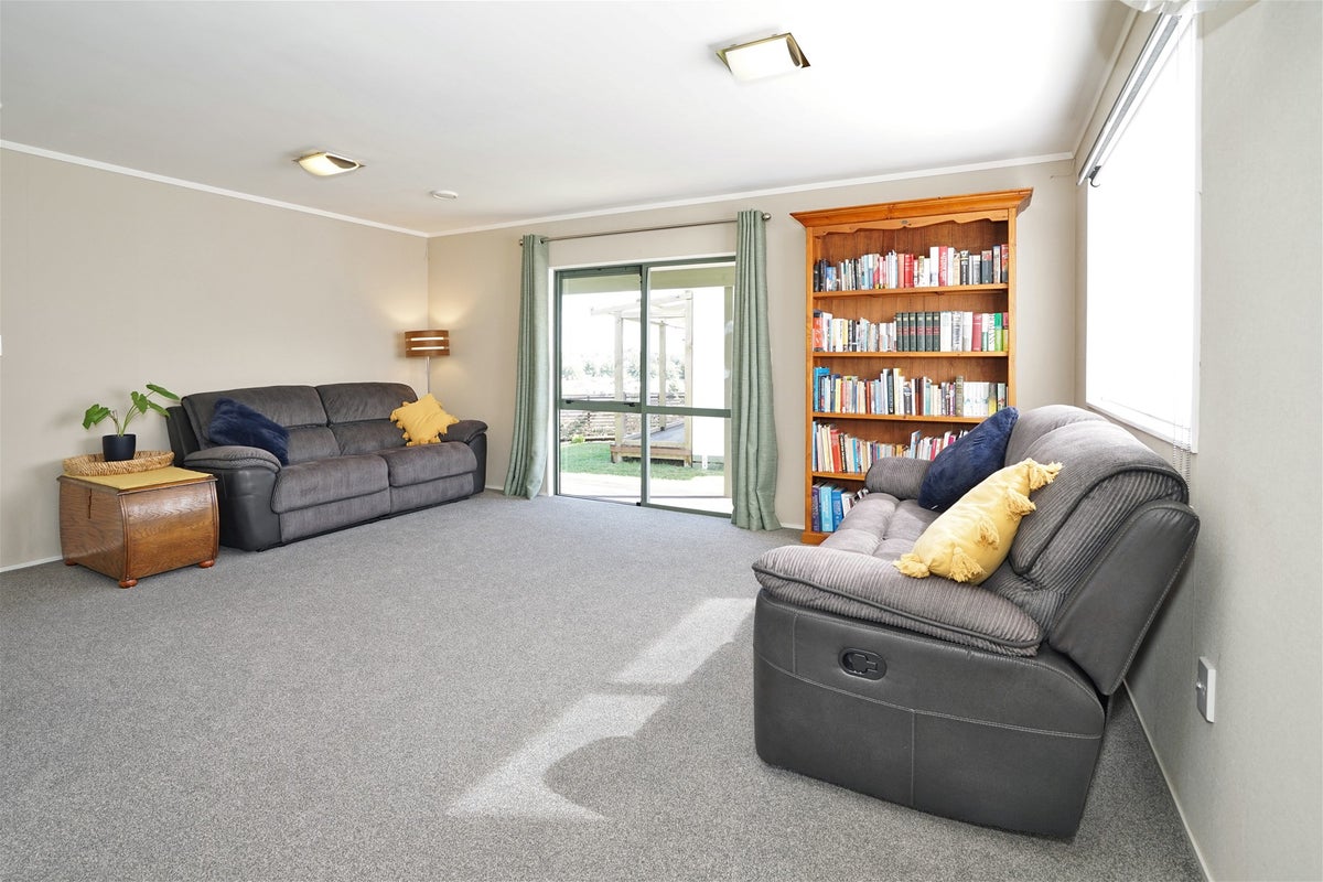 43 Baverstock Road, Nawton, Hamilton - Carousel 2