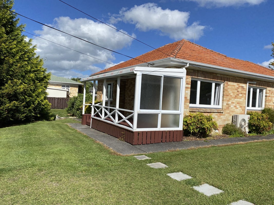 17 Verel Street, Fairfield, Hamilton - Carousel 14