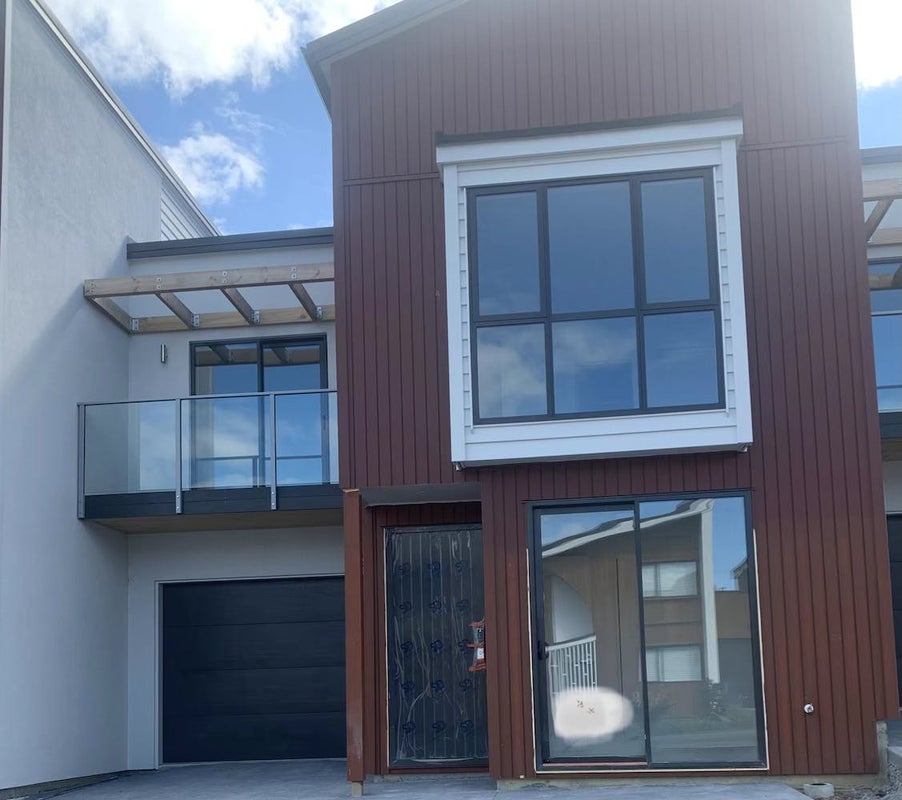 254 Jack Lachlan Drive, Beachlands, Auckland - Carousel 1