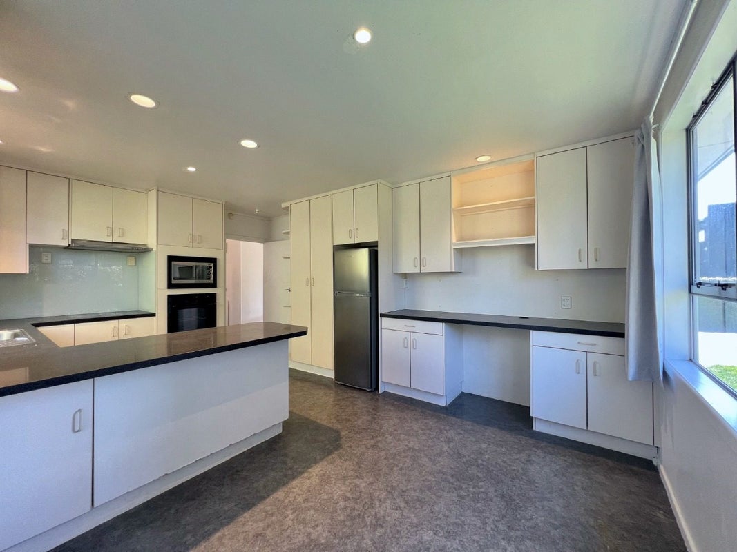 2B Finch Street, Morningside, Auckland - Carousel 19
