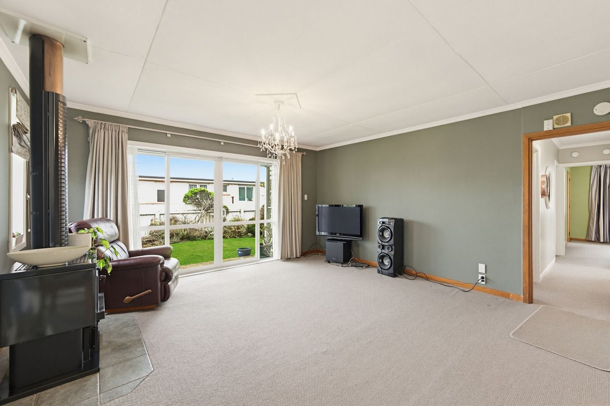 17 Lawrence Street, East Gore, Gore - Carousel 2