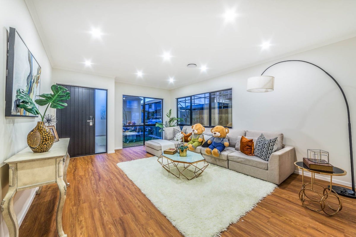 6 Hangar Lane, Whenuapai, Auckland - Carousel 2
