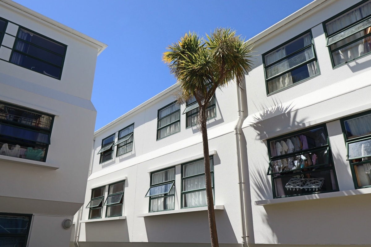 21/22 Sussex Street, Mount Cook, Wellington - Carousel 2