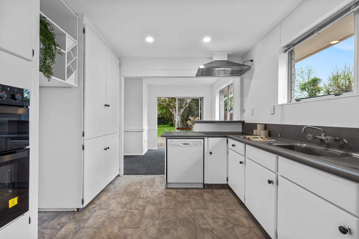 88 Inwoods Road, Parklands, Christchurch - Carousel 2