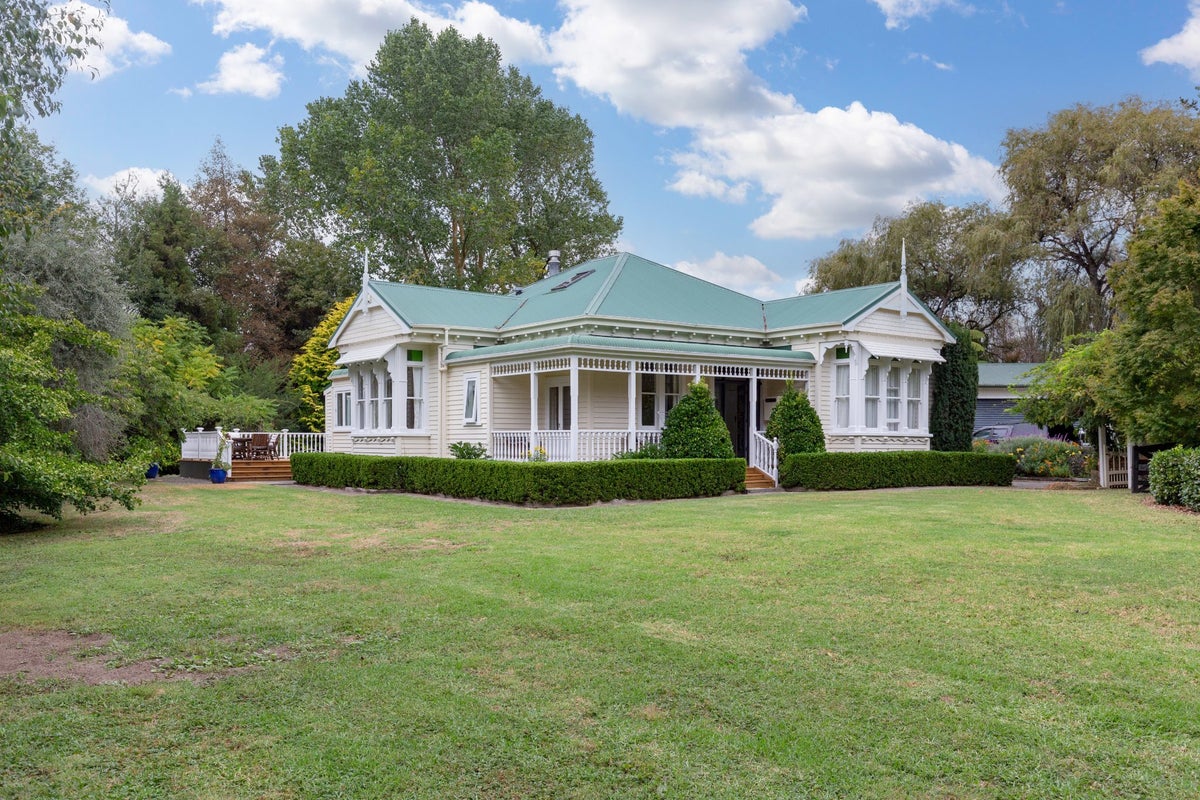 891 Glenbrook Road, Kingseat, Pukekohe - Carousel 1