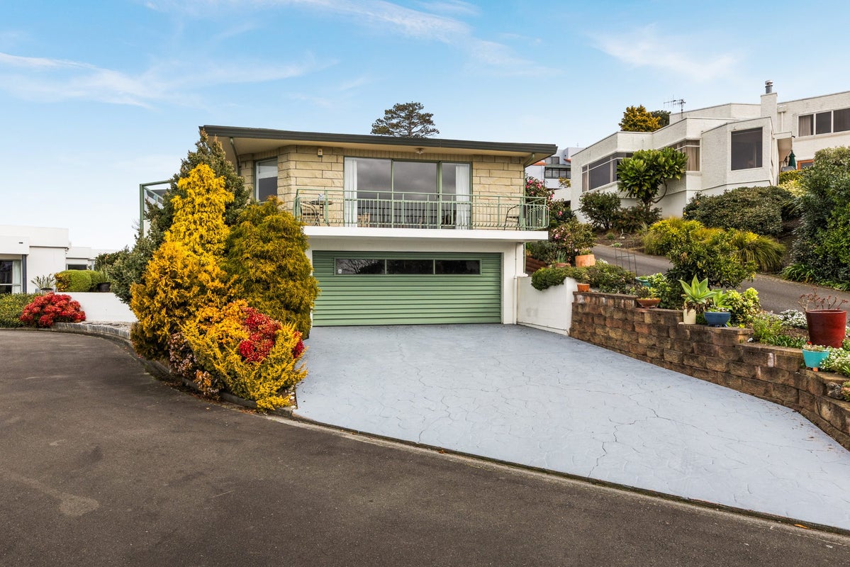 2/89 Churchill Drive, Taradale, Napier, Hawke's Bay - Carousel 2