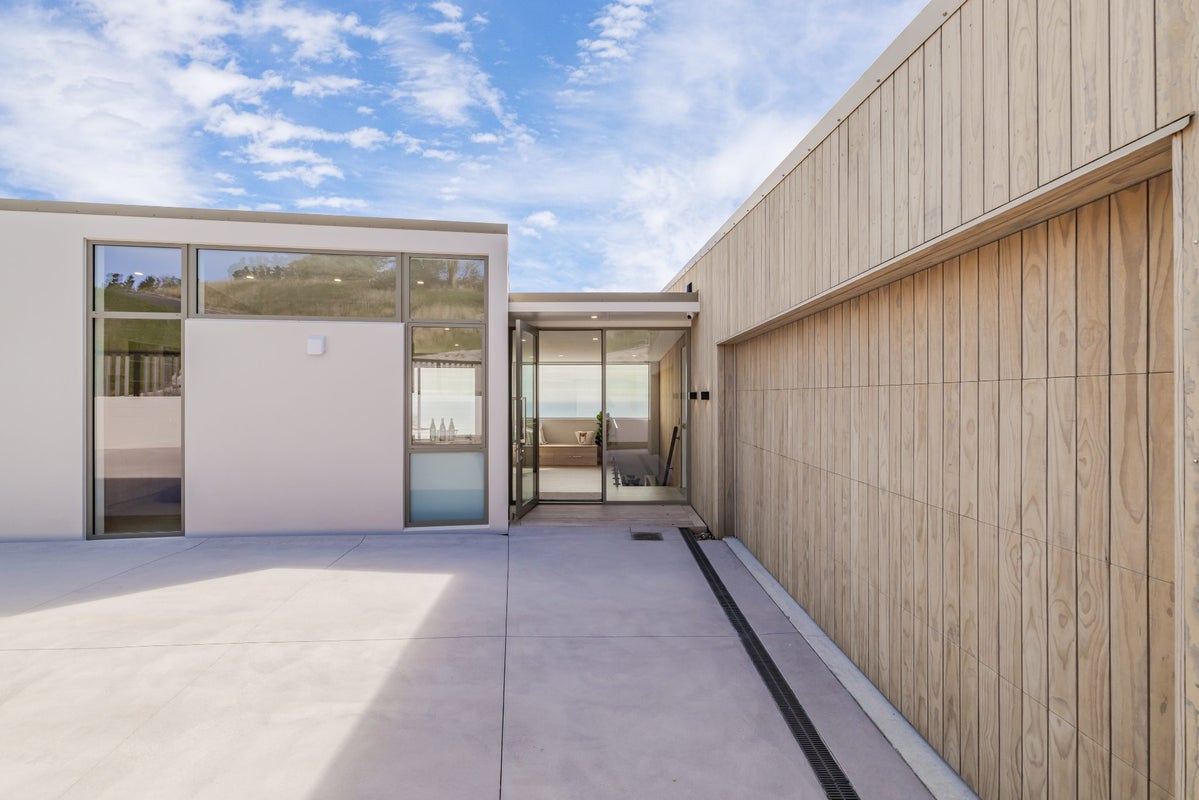 3 Ararat Lane, Clifton, Christchurch - Carousel 2