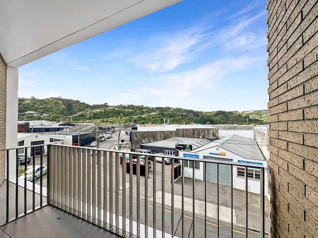 106/2 Campbell Terrace, Petone, Lower Hutt - Carousel 13