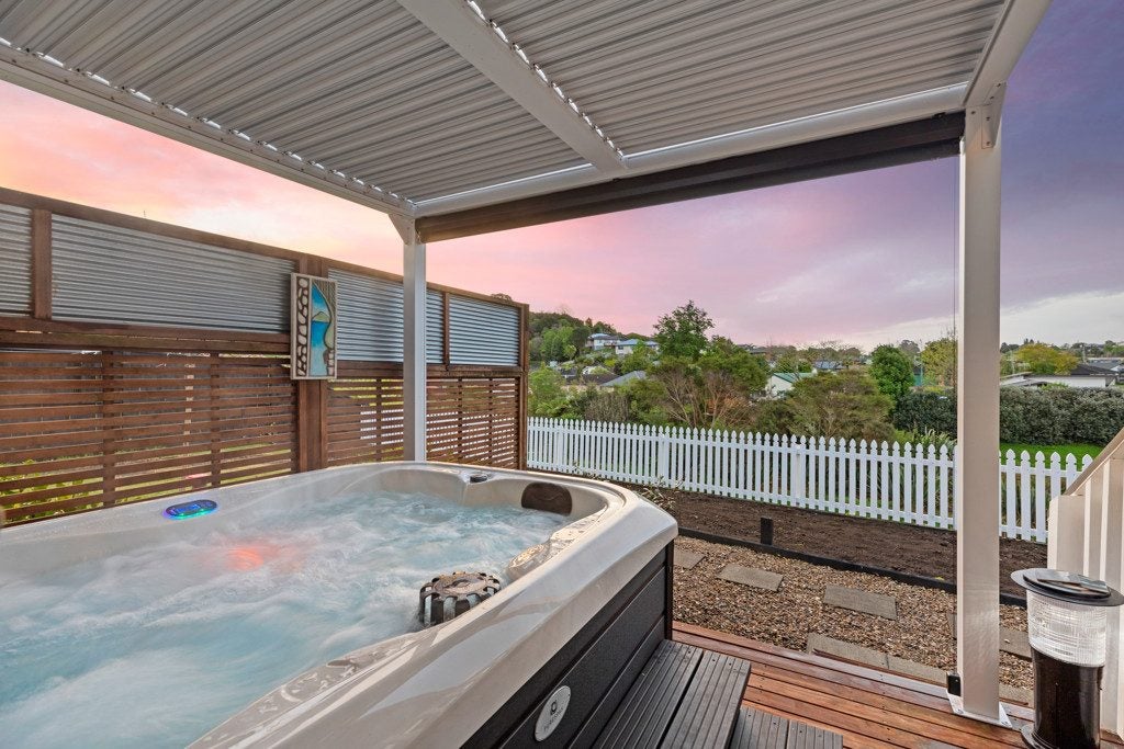 5 Te Otinga Place, Pyes Pa, Tauranga - Carousel 2