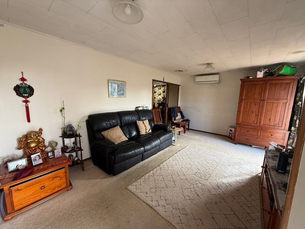 5 Chesley Place, Half Moon Bay, Auckland - Carousel 2