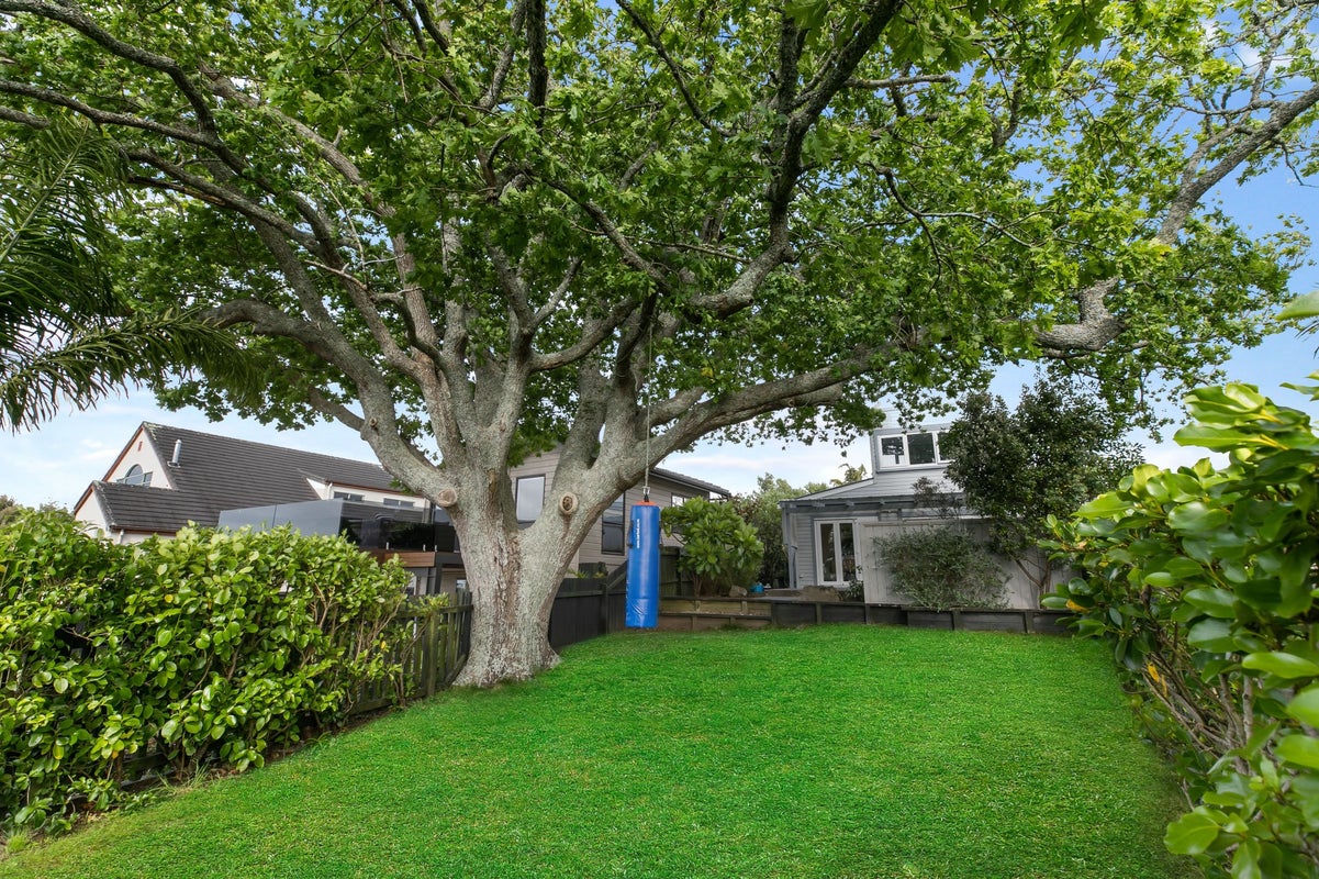 1/5 View Road, Shelly Park, Auckland - Carousel 2