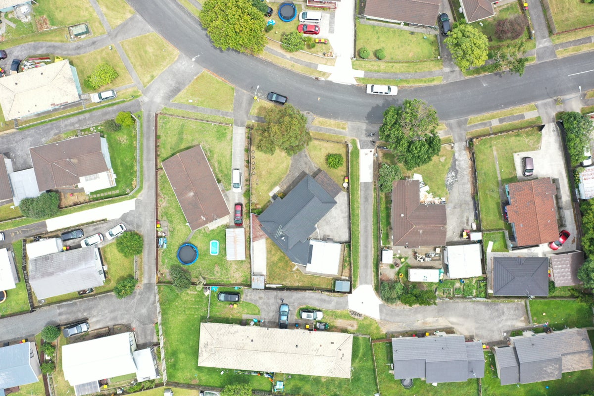 12 Secretariat Place, Randwick Park, Auckland - Carousel 16