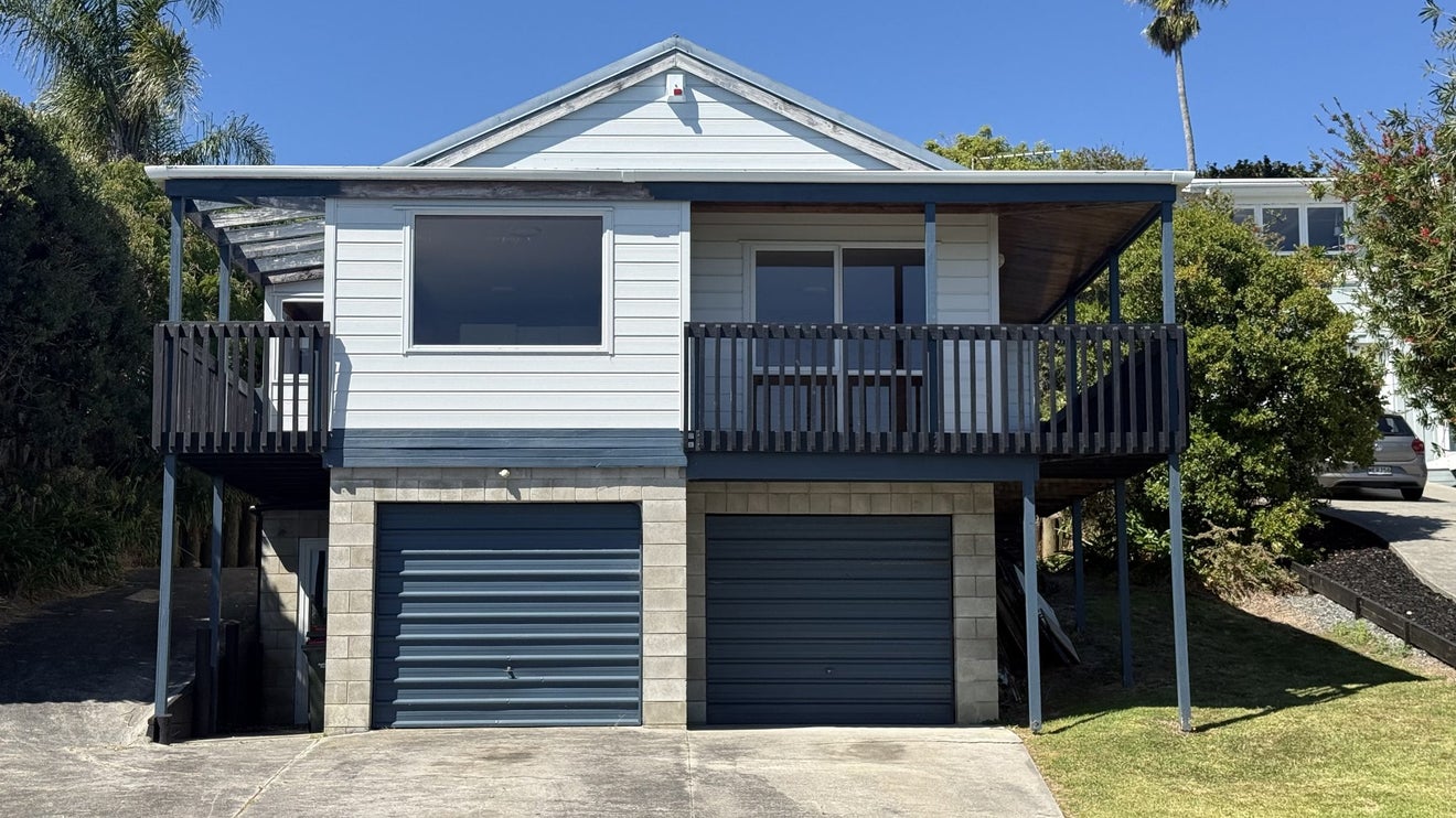 6 Omana Esplanade, Maraetai, Auckland - Carousel 1
