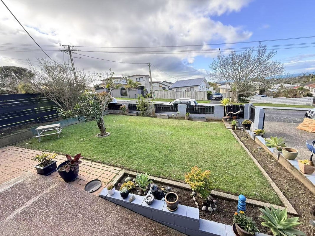 15 Hauraki Crescent, Pinehill, Auckland - Carousel 14