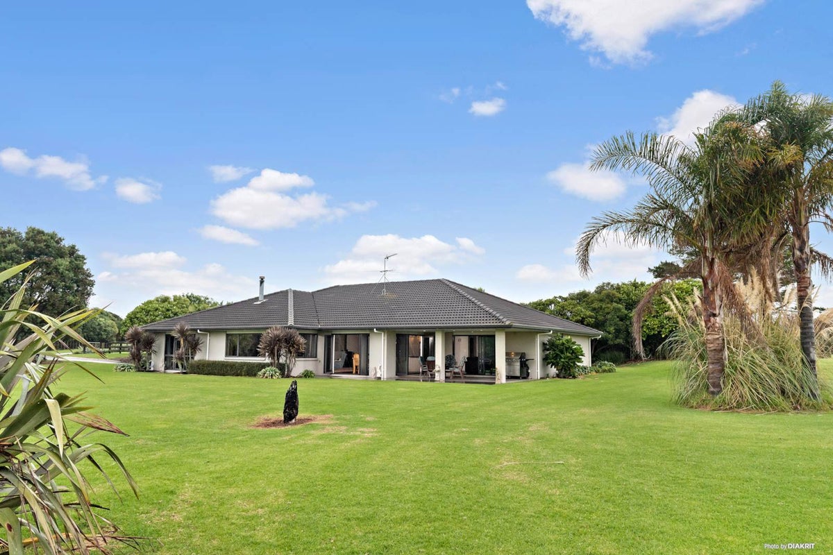 3048 Awhitu Road, Waiuku - Carousel 2